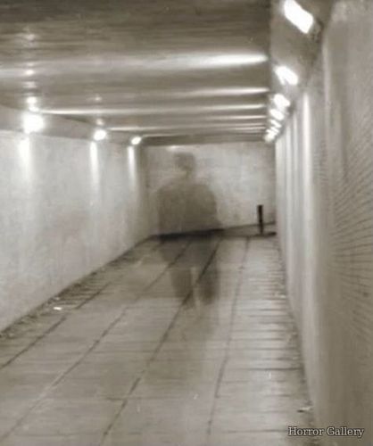 Призрак в метро