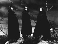 Три ведьмы в черном