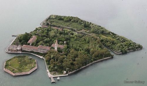 Чумной остров, Италия, вид с верху