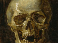 Человеческий череп с выбитыми зубами
