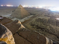 Вид с вершины египетской пирамиды