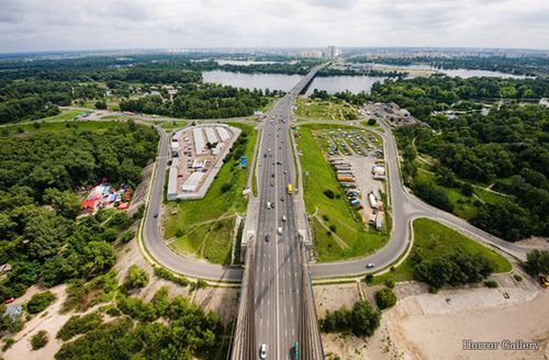 Вид со стойки моста