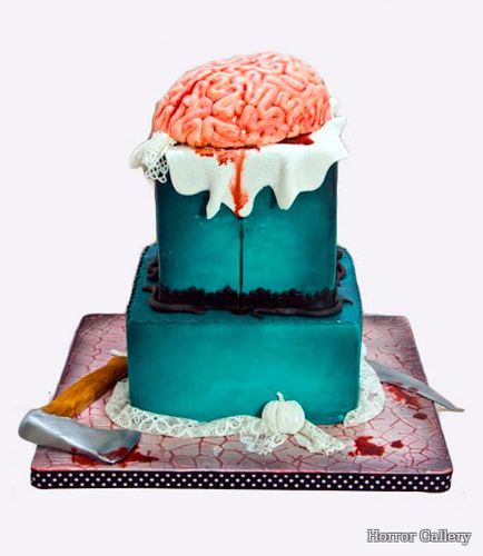Торт с топором и мозгами