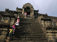 Лестница храма Ангкор-Ват