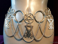 Оккультный женский пояс