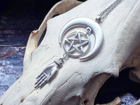 Путь левой руки (ожерелье)